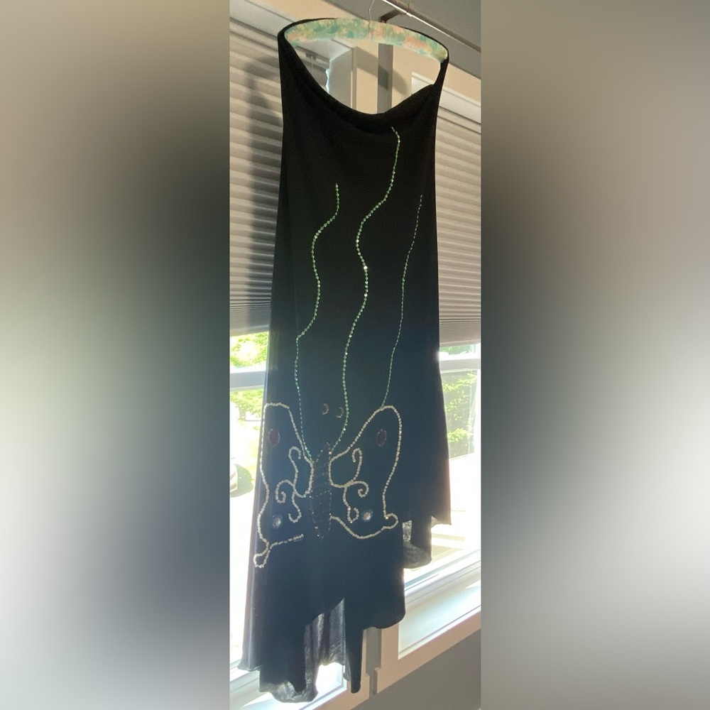 Lovely long dress with a paillettes butterfly 🦋